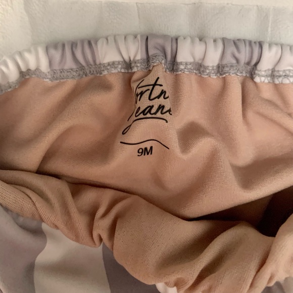 Kortni Jeane one piece 9m swimmer - Picture 2 of 3